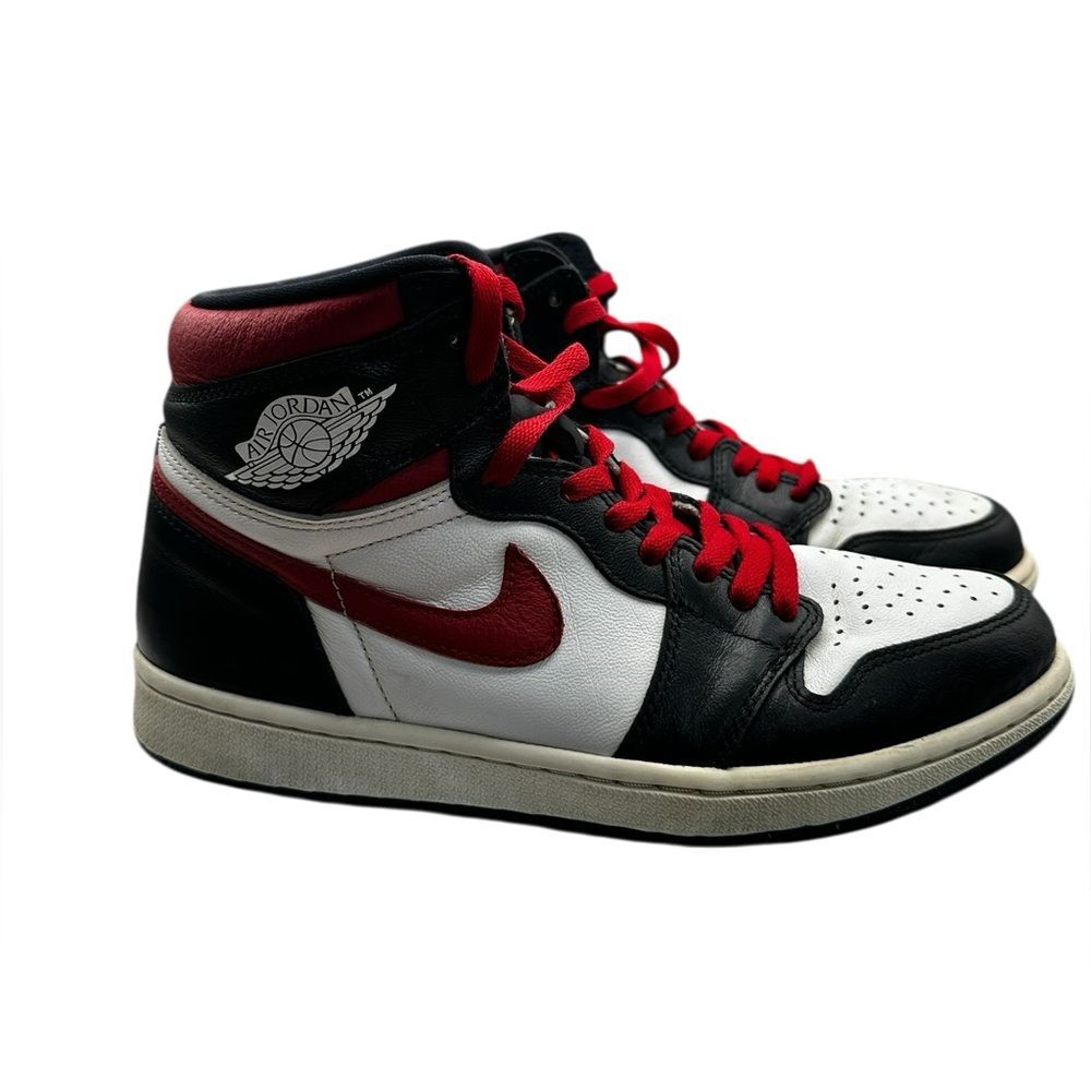 Nike Air Jordan 1 Retro High OG Black Toe Black White Red Men’s 9 555088-125
